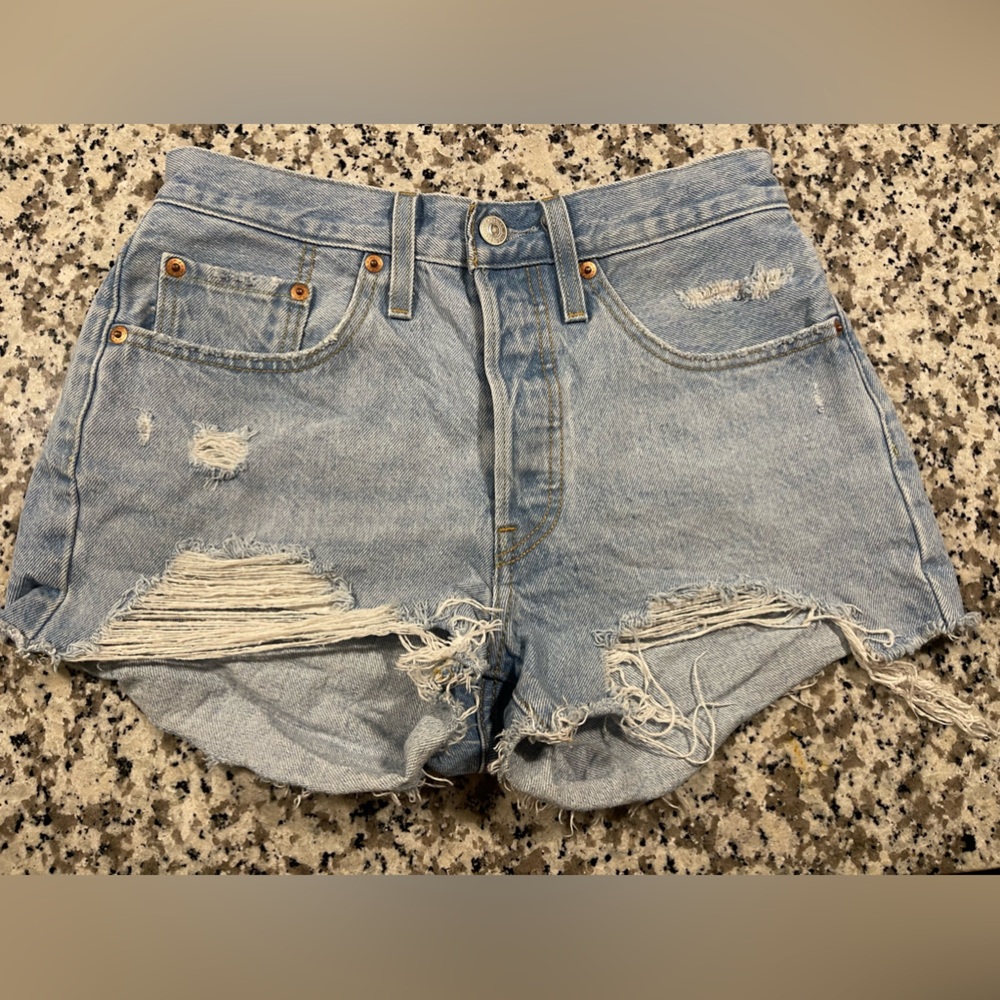 Women’s Levi’s 501 W26 Light Blue